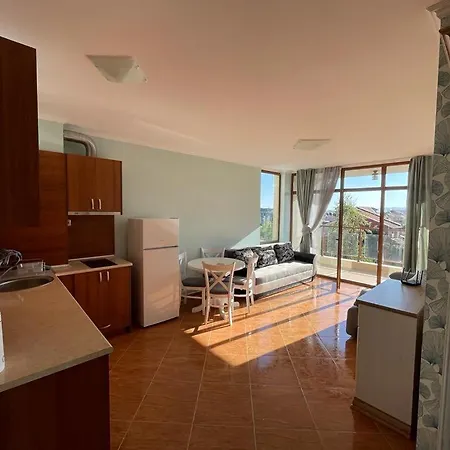 Helios Ii Apartment