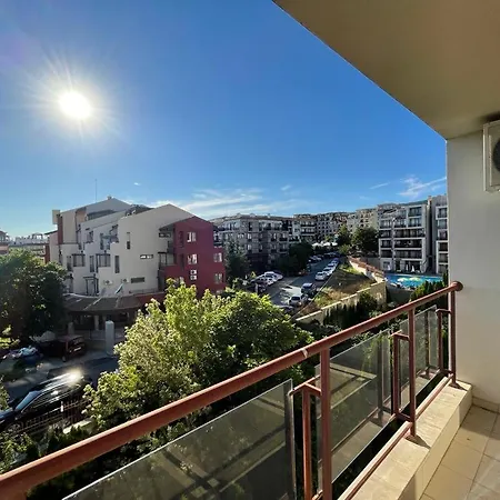 Helios Ii Apartment *